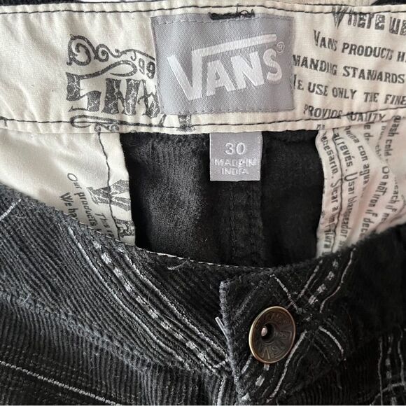 Vans black plaid corduroy shorts size 30. - Picture 5 of 5
